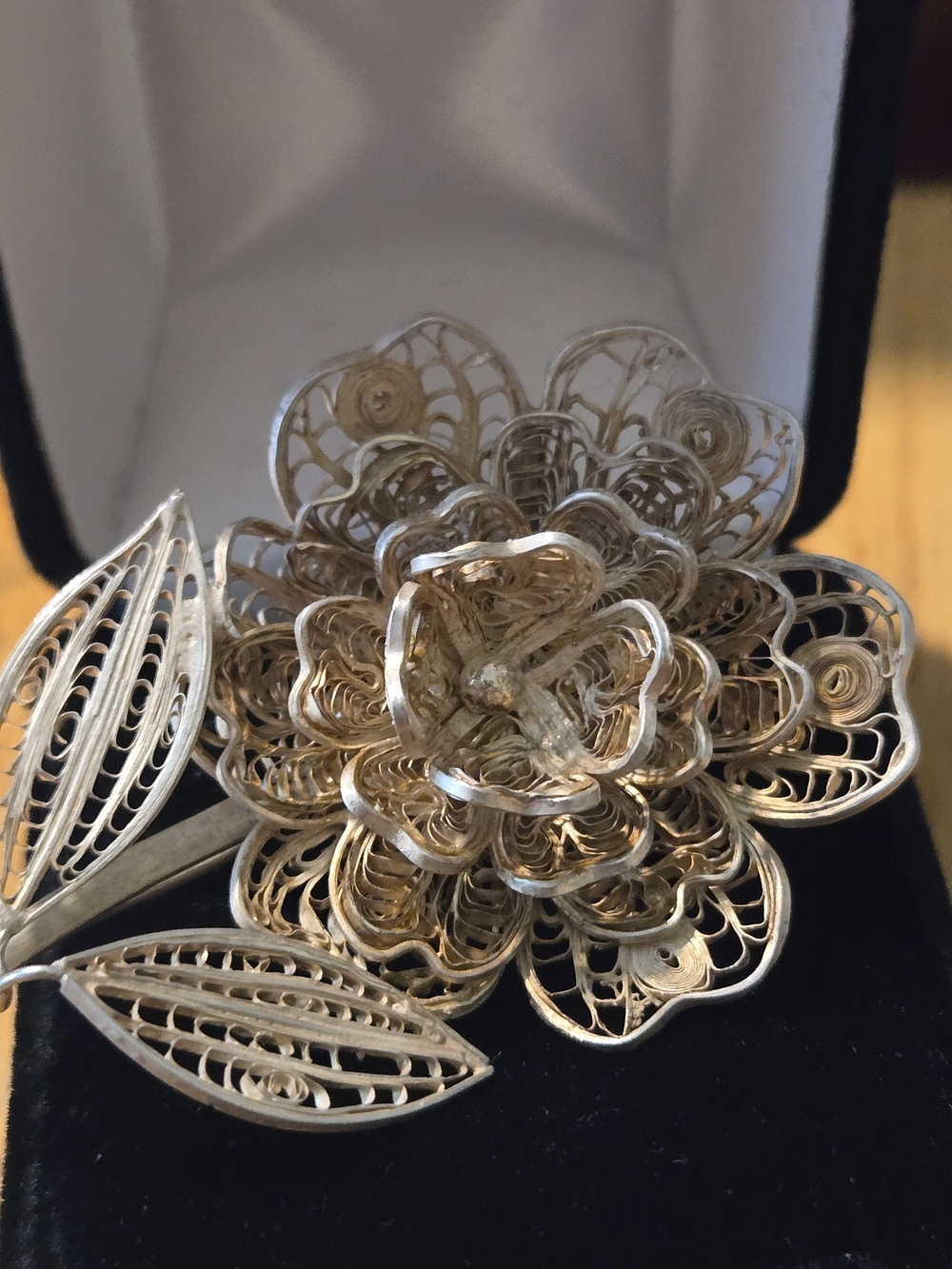 Handcrafted Filigree Flower Brooch - Silver Tone